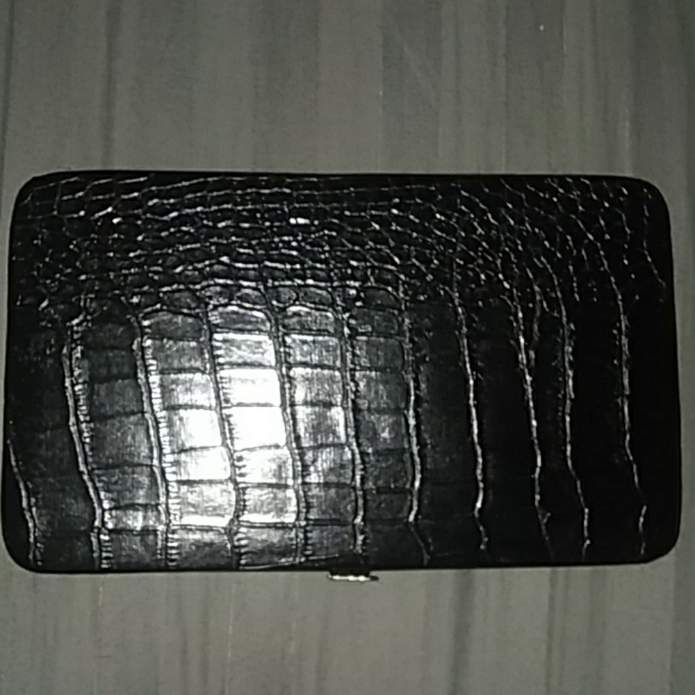 NWT Snake skin faux black wallet